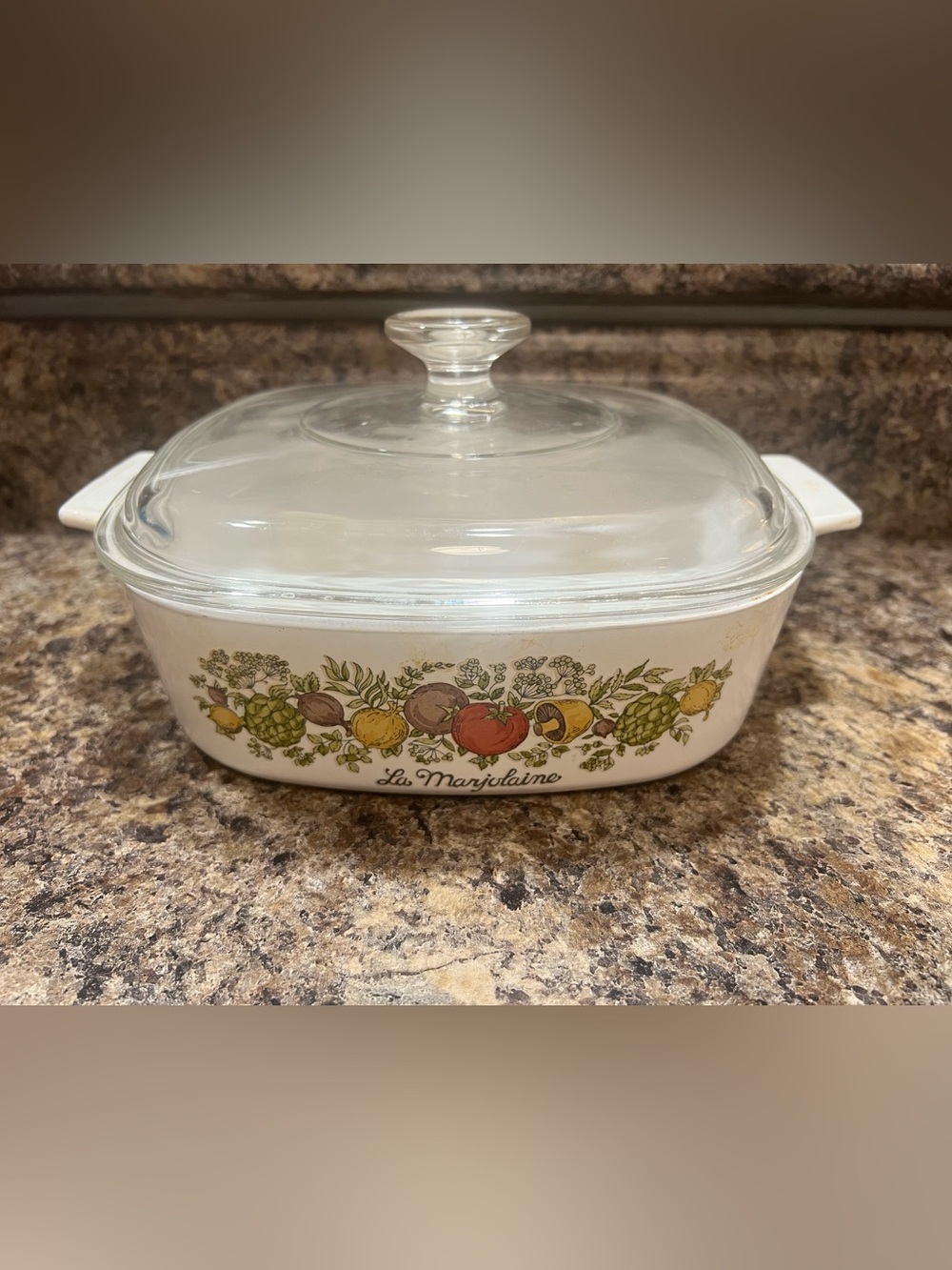 Corningware spice of life A-2-B 2 liter dish with lid